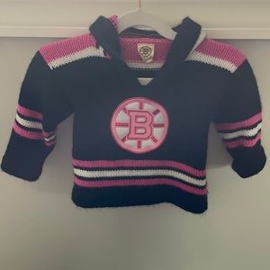 Boston Bruins hockey knitted sweater